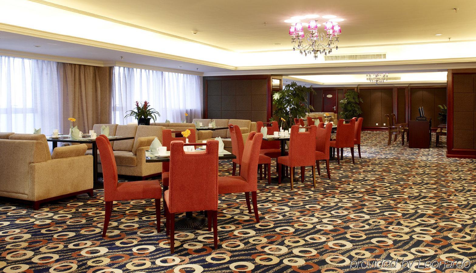 Shenyang Rich Gate Hotel Restaurante foto